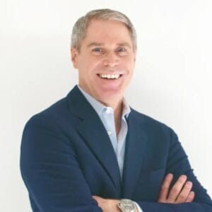 LeverUp™️ : A podcast on Private Equity and Entrepreneurship - Paul Swaney | Lars Vaule | usiness Restructuring